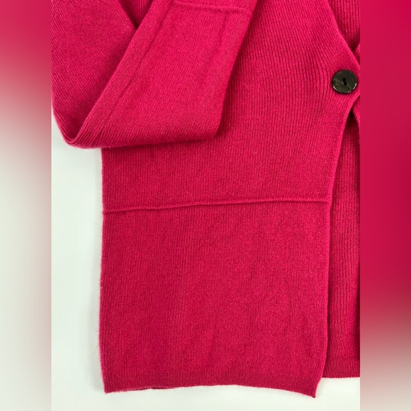 Charter Club Dark Pink/Berry 2Ply 100% Cashmere V Neck Waist Length Swea… - Picture 3 of 6